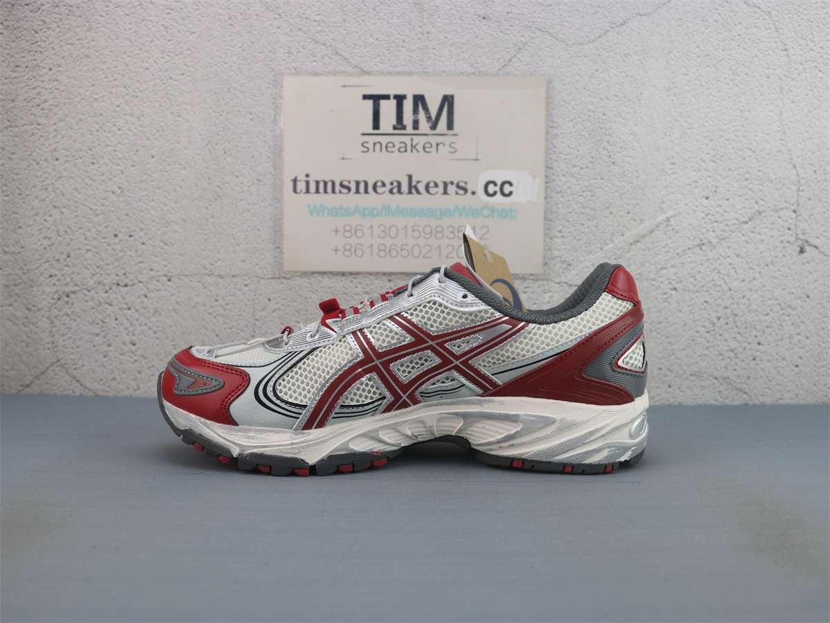 ASICS Gel Kahana TR V4 Red Silver 1203A585-100